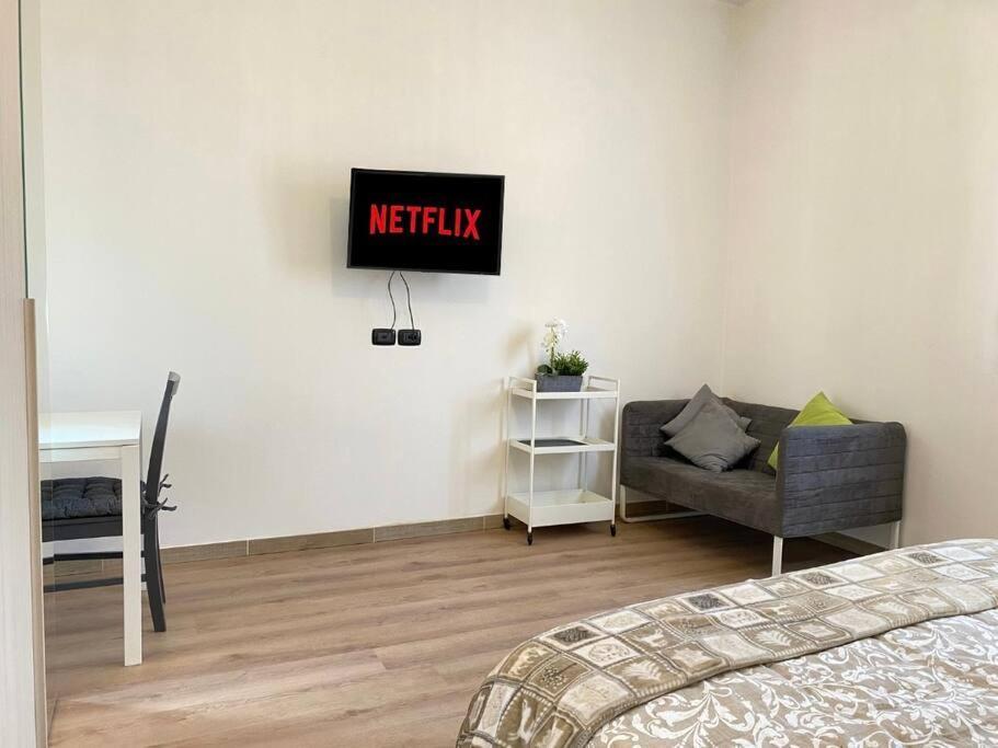 Memory Suite Con Wifi/Netflix โบโลญญา ภายนอก รูปภาพ
